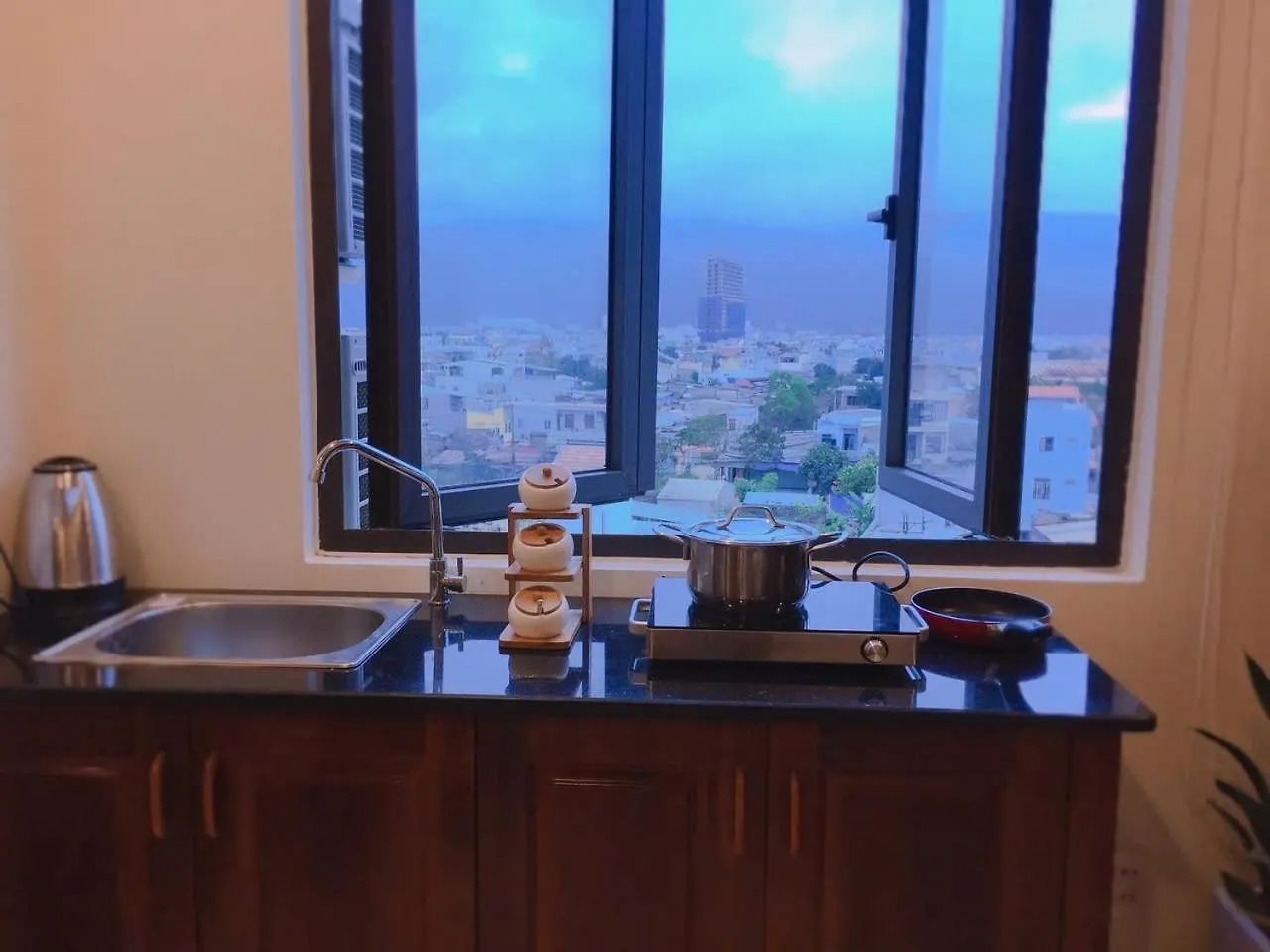Son Tra Green Hotel & Apartment Ντα Νανγκ 2*,